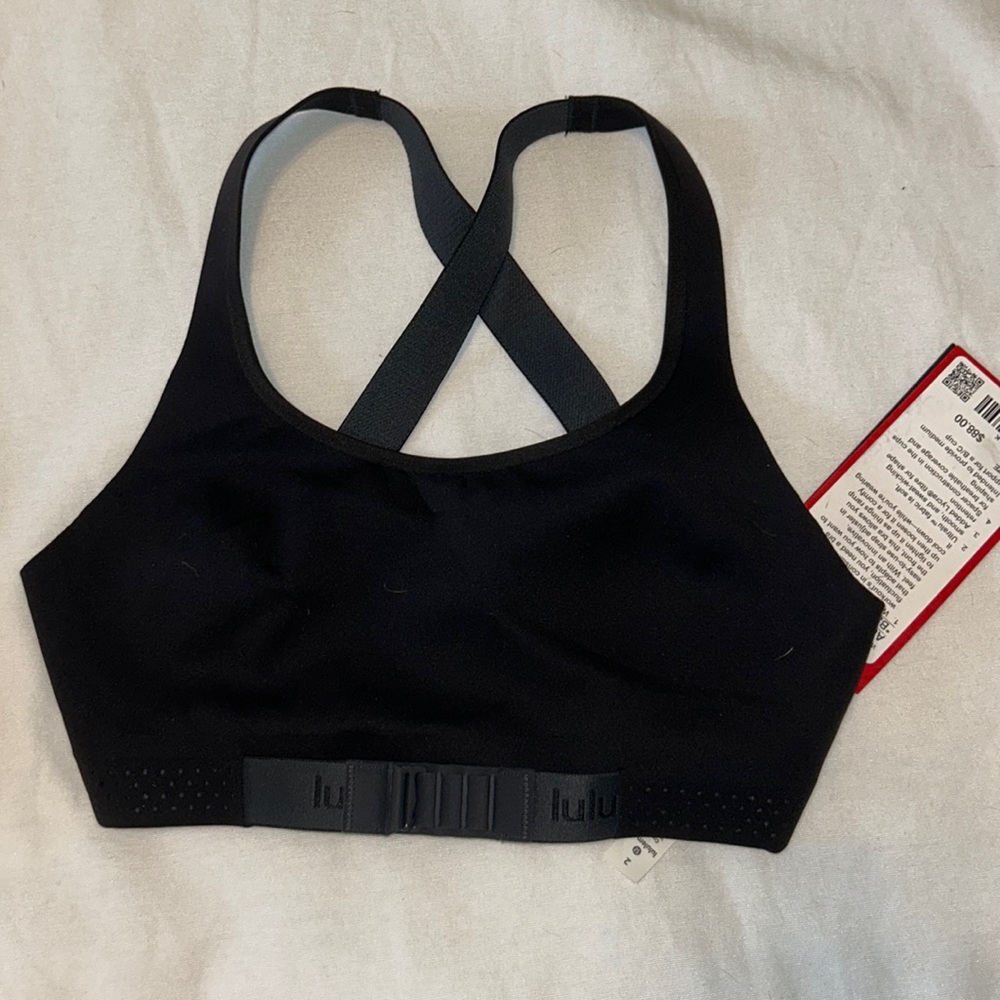 Lululemon Sports Bra Size 2-NWT